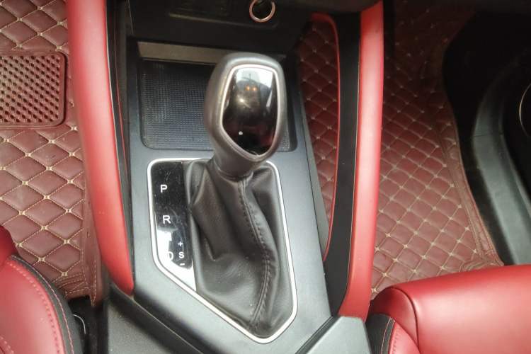 Used Dongfeng Fengon 500 2021 1.5L CVT Enjoyment Model Gear Lever