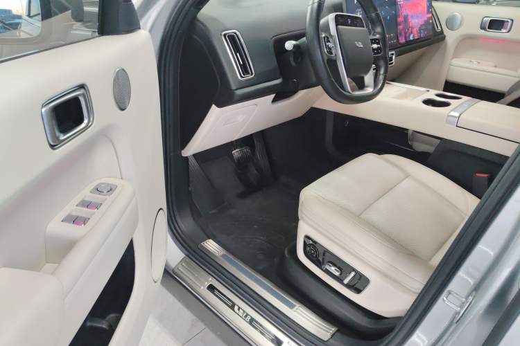 Used Li Auto L8 2023 Pro Model