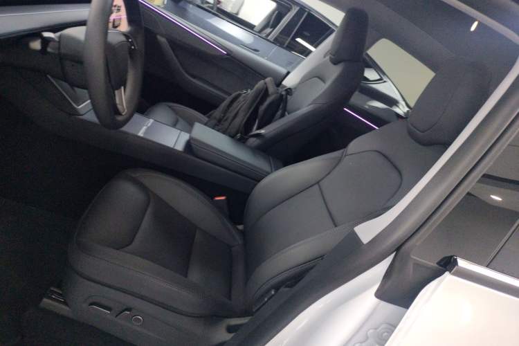 Used Tesla Model Y 2025 Updated Version Long-Range All-Wheel Drive