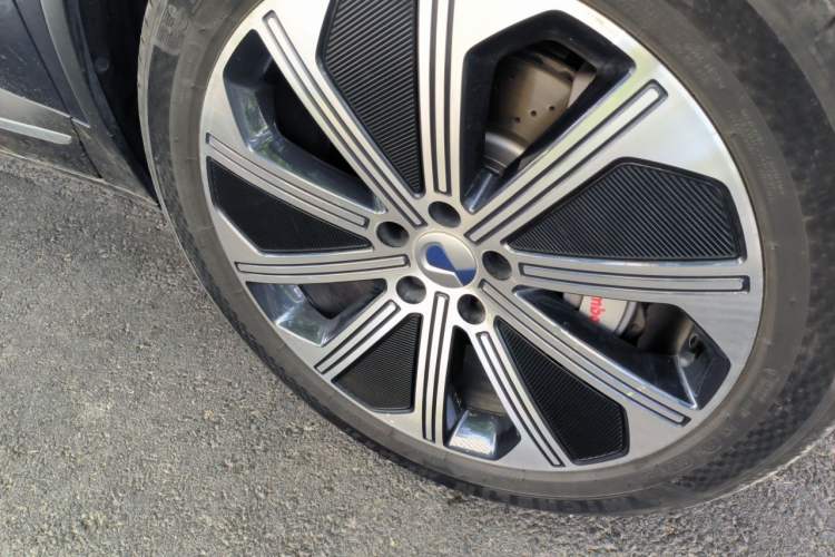 Used Denza N8 2023 Four-Wheel Drive Ultra-Hybrid Flagship Six-Seater Version