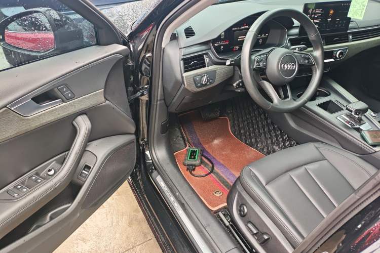 Used Audi A4L 2022 40 TFSI Luxury Prestige Edition Driver Seat