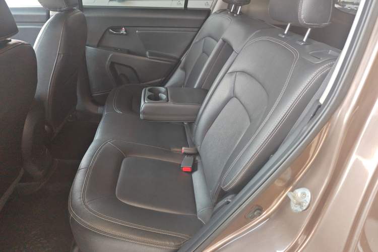 Used Kia Sportage R 2012 2.0L Automatic Two-Wheel Drive GLS
