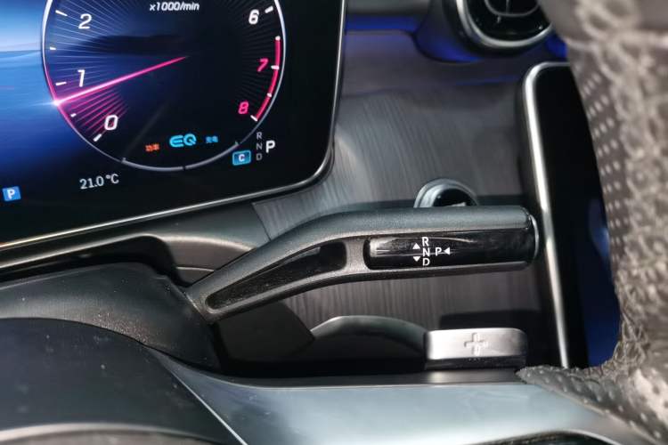 Used Mercedes-Benz C-Class 2022 Restyled C 200 L Sport Edition Gear Lever