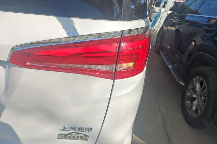 Used Buick GL8 2017 ES 28T Luxury Model China V Standard
