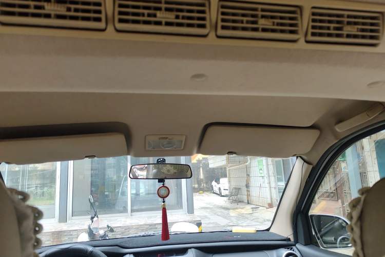 Used CHANGAN KAICHENG Ounuo S 2012 1.5L Elite Version Headliner