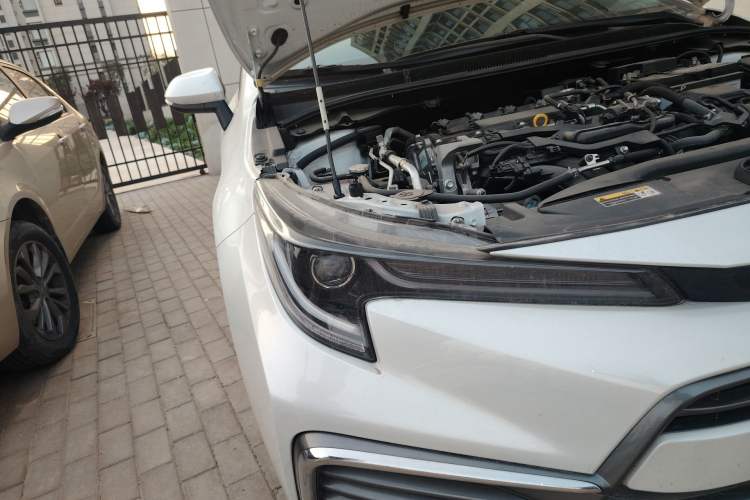 Used Toyota Levin 2021 2.0L Luxury Edition Right Front Headlight