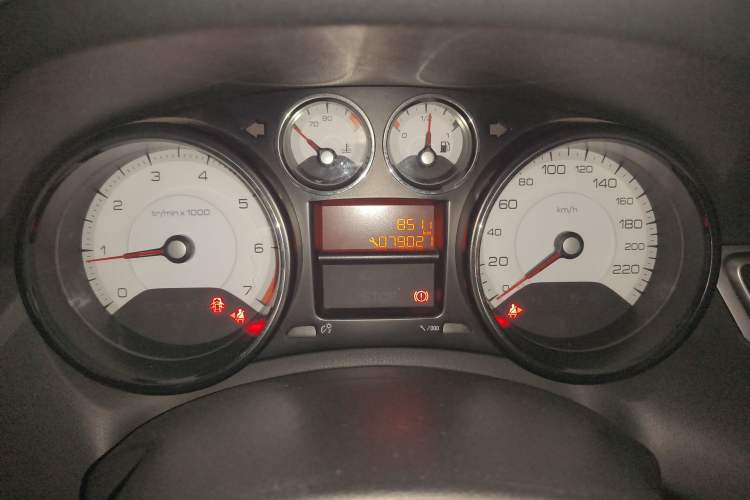 Used Peugeot 308 2014 Enjoy Edition Classic 1.6L Manual YouShang Model