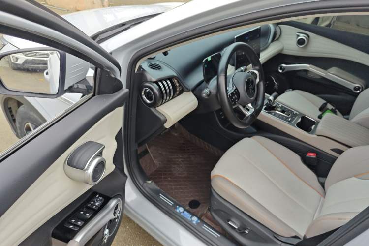 Used BYD Yuan PLUS 2023 Champion Edition 430KM Superior Model Driver Seat