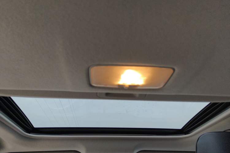 Used Toyota Levin 2017 Revised 185T CVT Elite Edition China V Standard Headliner