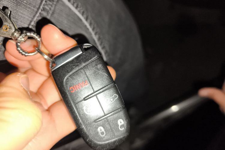 Used Jeep Grand Cherokee 2014 3.6L Flagship Prestige Edition
