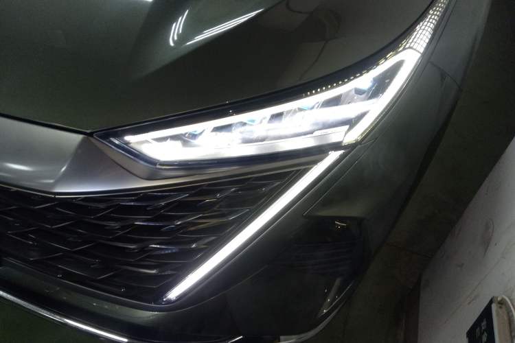 Used Roewe RX9 2023 2.0T Two-Wheel Drive Enjoyment Version