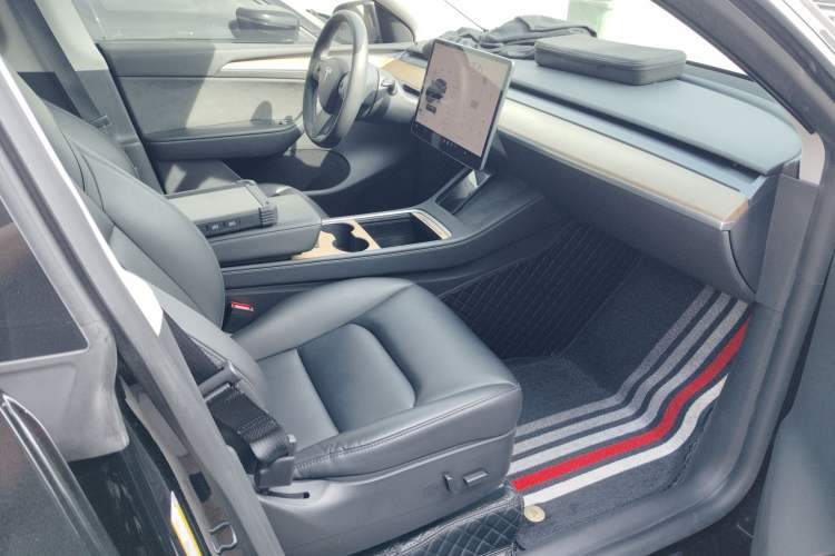 Used Tesla Model Y 2022 Rear-Wheel-Drive Version