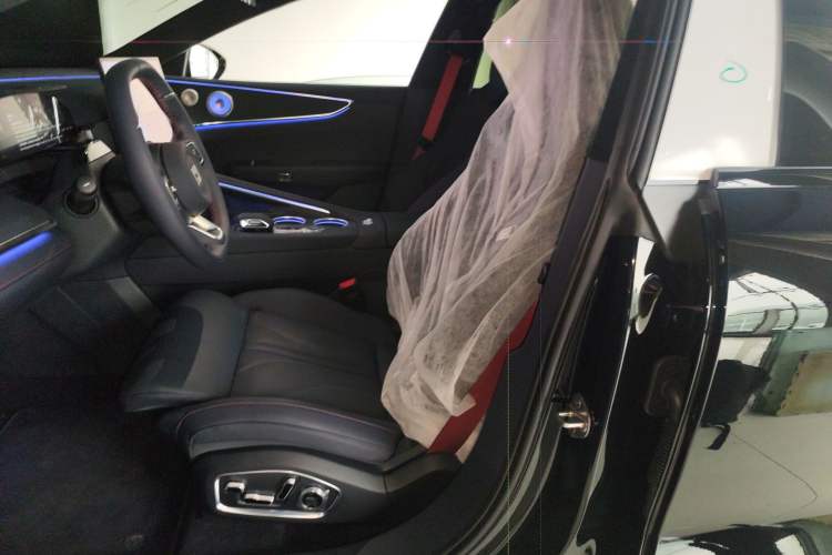 Used Zeekr 001 2026 Model 103° Rear-Drive Max Version
