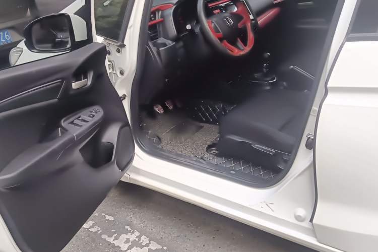 Used Honda Fit 2016 1.5L LX Manual Comfort Model Driver Seat