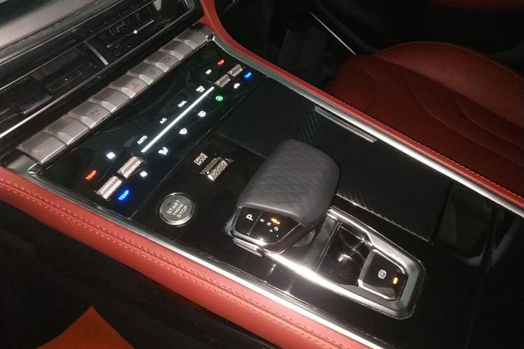 Used CHANGAN CS85 COUPE 2021 1.5T DCT Prestige Model Gear Lever