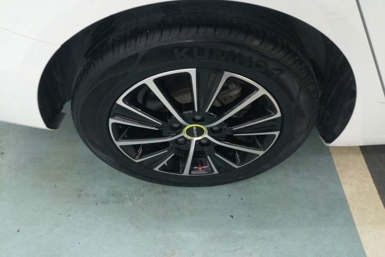 Used Roewe i5 2021 Revised Version 1.5L CVT Diamond Edition