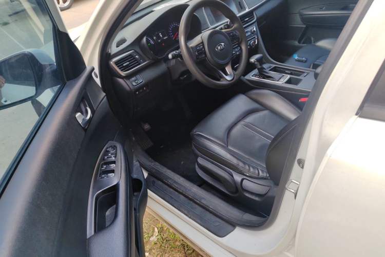 Used Kia K5 2016 2.0L Hybrid GLS Driver Seat