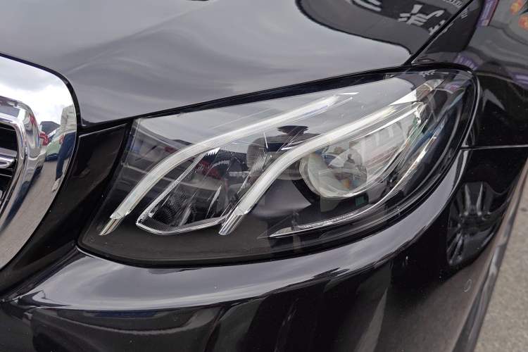 Used Mercedes-Benz E-Class 2018 Facelift E 200 L
