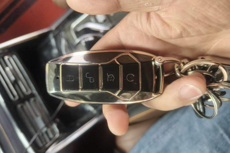 Used BYD Tang New Energy 2021 DM 2.0T Four-Wheel Drive High-Performance Flagship Model Vehicle Key