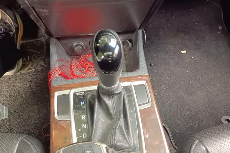 Used Hyundai Mistra 2014 1.8L Automatic Deluxe DLX Model Gear Lever