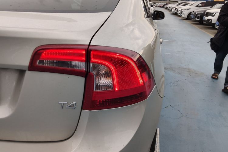 Used Volvo S60 2017 S60L T4 Smart Range Edition Exterior 3