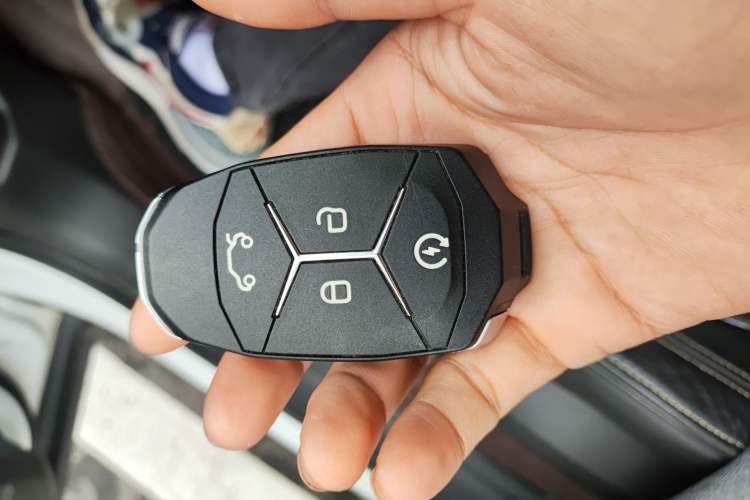 Used Lynk & Co 01 2017 2.0T Two-Wheel Drive Pro Edition
