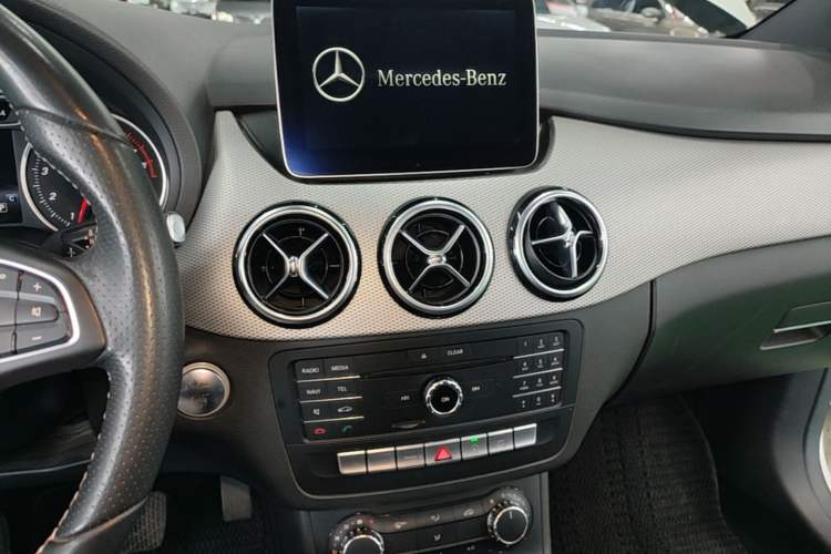 Used Mercedes-Benz B-Class 2017 B 200 Sport Edition
