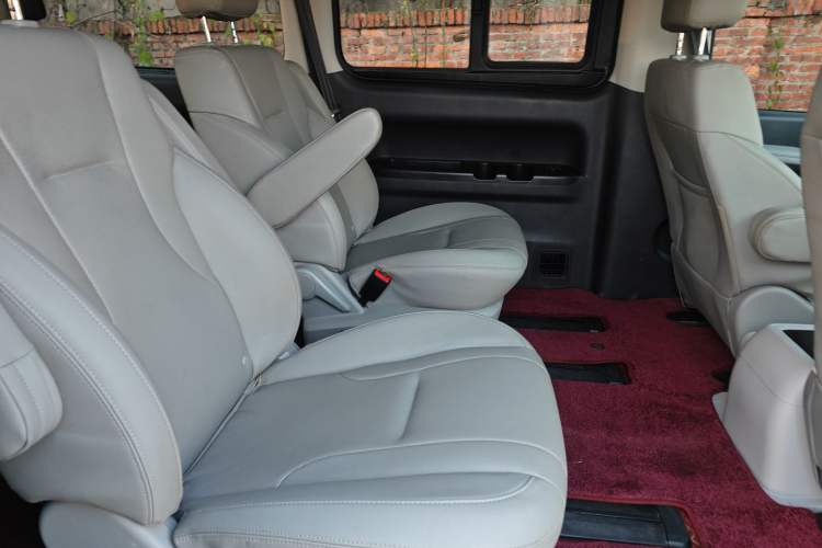 Used JAC Refine M4 2022 2.0 TGDI Automatic Business Edition
