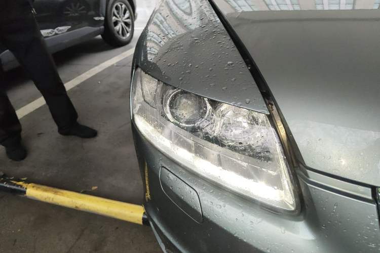 Used Audi A6L 2011 2.0 TFSI automatic Comfort trim