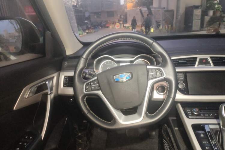Used Geely Auto Emgrand X7 Sport 2016 1.8TD Automatic ZhiShang Model Steering Wheel