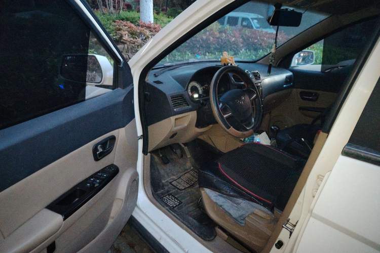 Used Wuling Hongguang 2014 1.2L S Comfort Model China IV Driver Seat