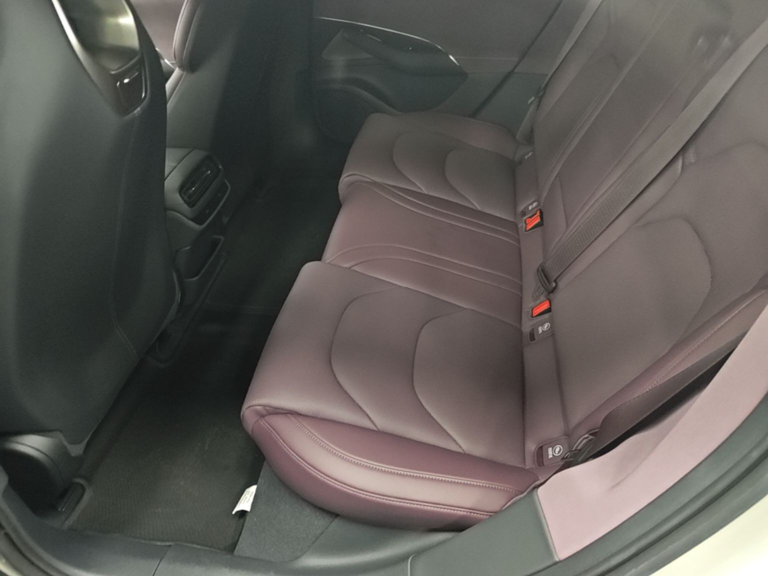 Xiaomi Auto SU7 2024 Four-Wheel Drive Ultra-Long Range Advanced Intelligent Driving Max Edition — снимка 20