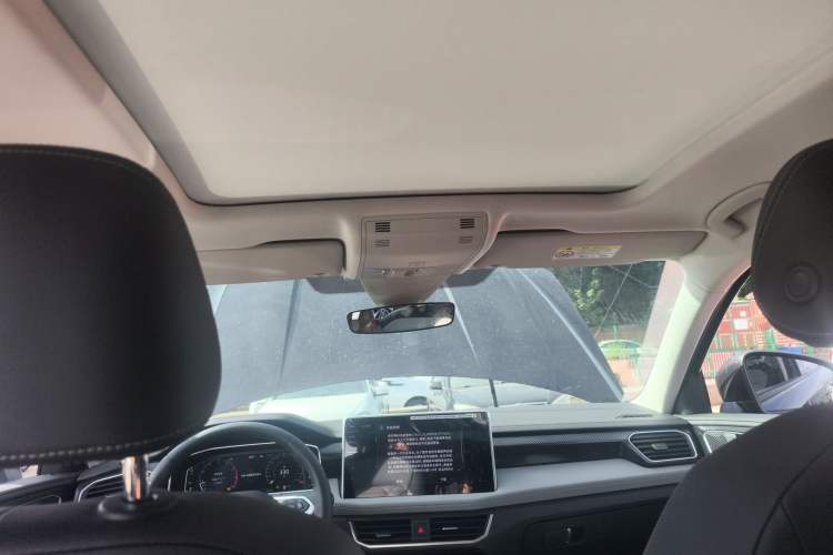 Used Volkswagen Tayron 2024 300TSI Two-Wheel-Drive Luxury Plus Advanced Version Headliner