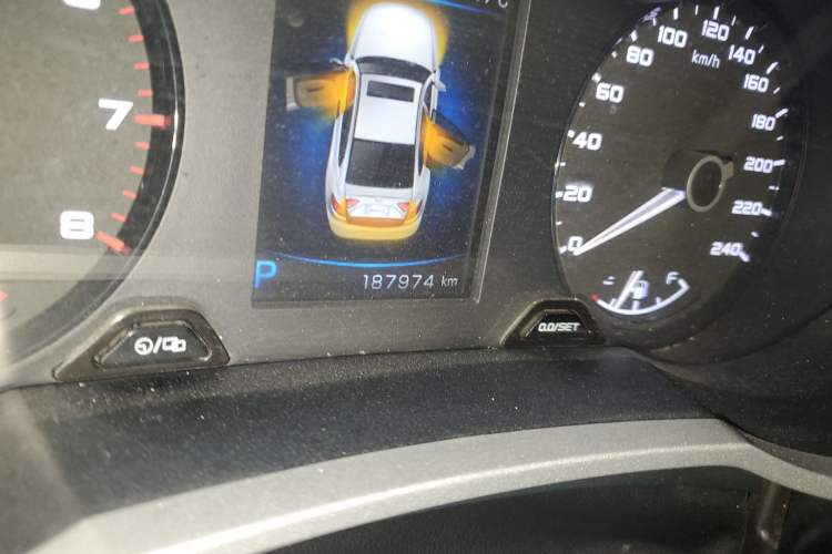 Used Geely Auto Emgrand GL 2018 1.8L DCT Elite Smart Connectivity Version
