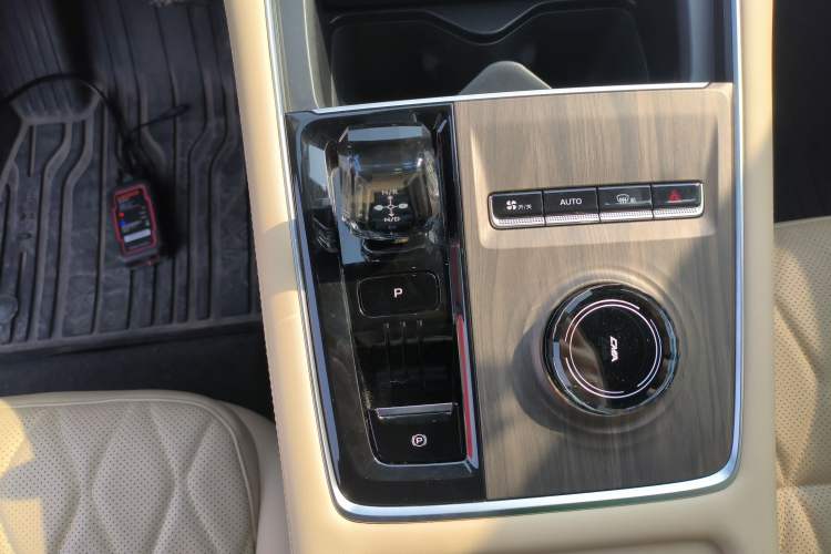 Used Geely Auto Monjaro L 2025 Dongfang Yao 2.0TD Automatic All-Wheel-Drive Wangyue Edition