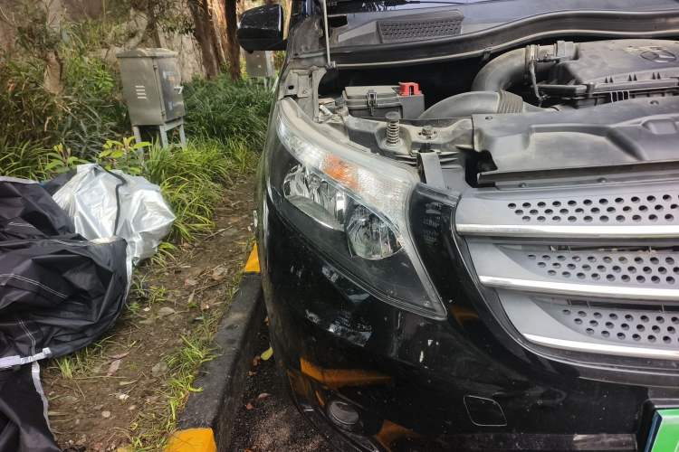 Used Mercedes-Benz Vito 2018 2.0T Elite Version 7 Seats China VI Emission Standard
