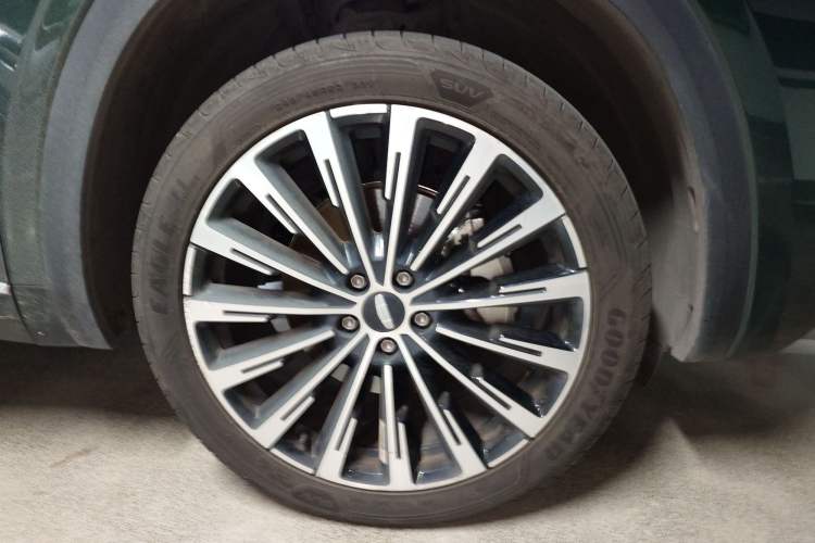 Used Geely Auto Monjaro L 2025 Dongfang Yao 2.0TD Automatic Lanxing Edition
