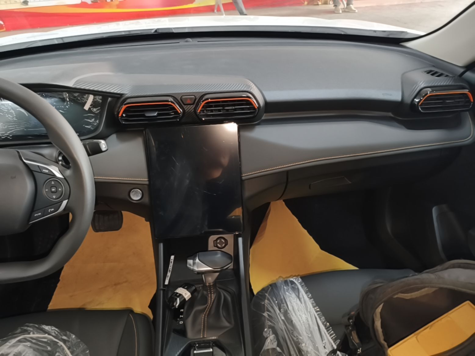 Dongfeng Aeolus Yixuan 2024 1.5L Automatic JingSu Edition — снимка 15