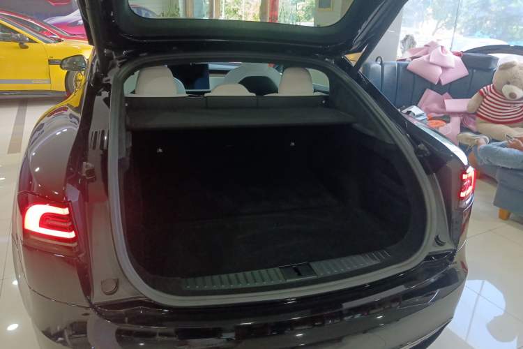 Used Tesla Model S 2023 Dual-Motor All-Wheel-Drive Version