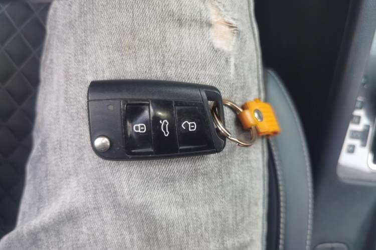 Used Skoda Octavia 2018 Station Wagon TSI280 DSG Luxury Edition Vehicle Key