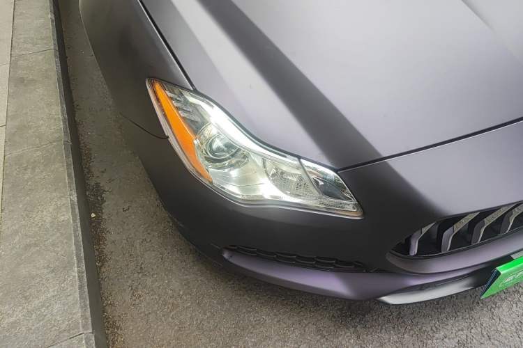 Used Maserati President 2015 3.0T Standard Model Right Front Headlight