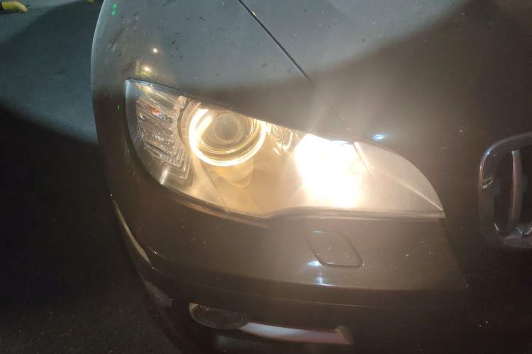 Used BMW X6 2014 xDrive35i Sport model Right Front Headlight