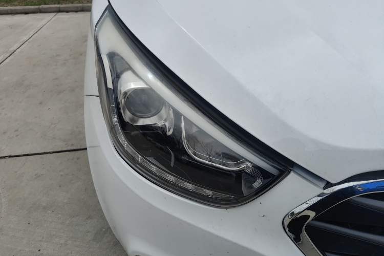 Used Hyundai ix35 2015 2.0L Automatic 2WD Smart Type China IV