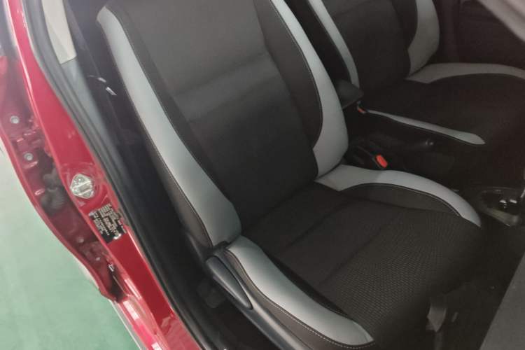 Used Toyota YARiS L Zhi Xuan 2021 X-Trail 1.5L CVT Leading Edition
