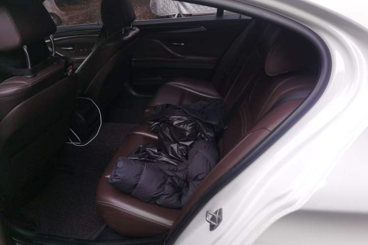 Used BMW 5 Series 2014 525Li Luxury Design Package
