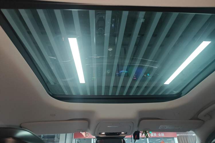 Used Ford Edge 2025 Ford Explorer L 2.0T EcoBoost E-Hybrid Two-Wheel Drive 7-Seater Luxury Model
