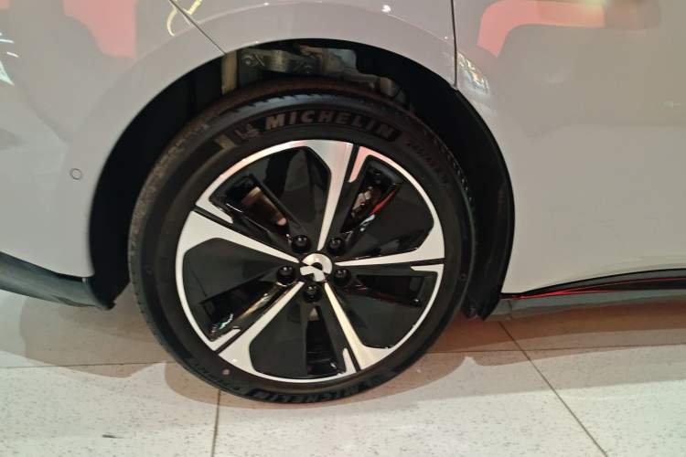 Used Nio ET5T 2025 75 kWh Touring