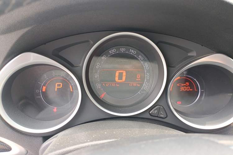 Used Citroen C4L 2013 1.8L Automatic Jingzhi Edition Instrument Cluster