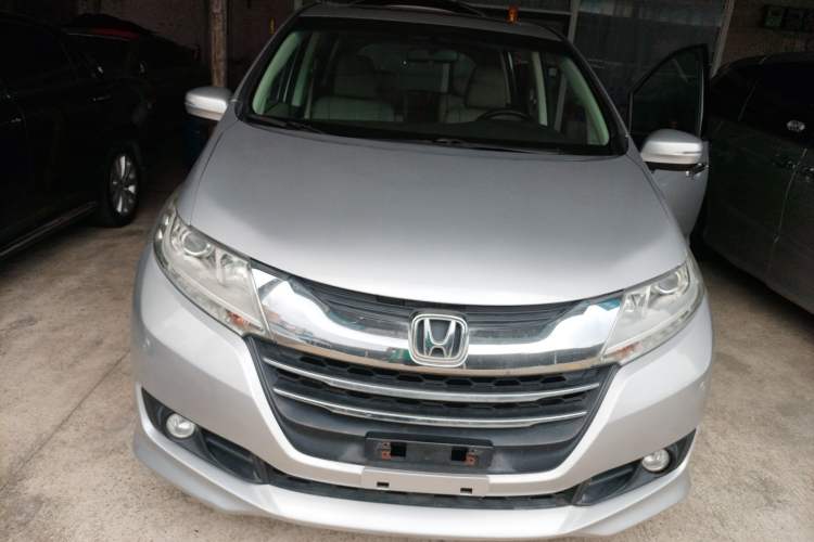 Used Honda Odyssey 2015 2.4L Luxury Edition Front