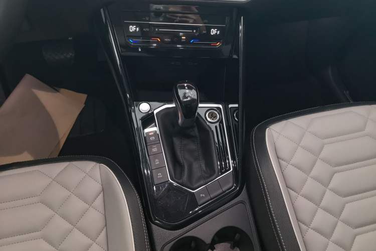 Used Volkswagen Tayron 2023 300TSI Two-Wheel-Drive Luxury Plus Advanced Edition